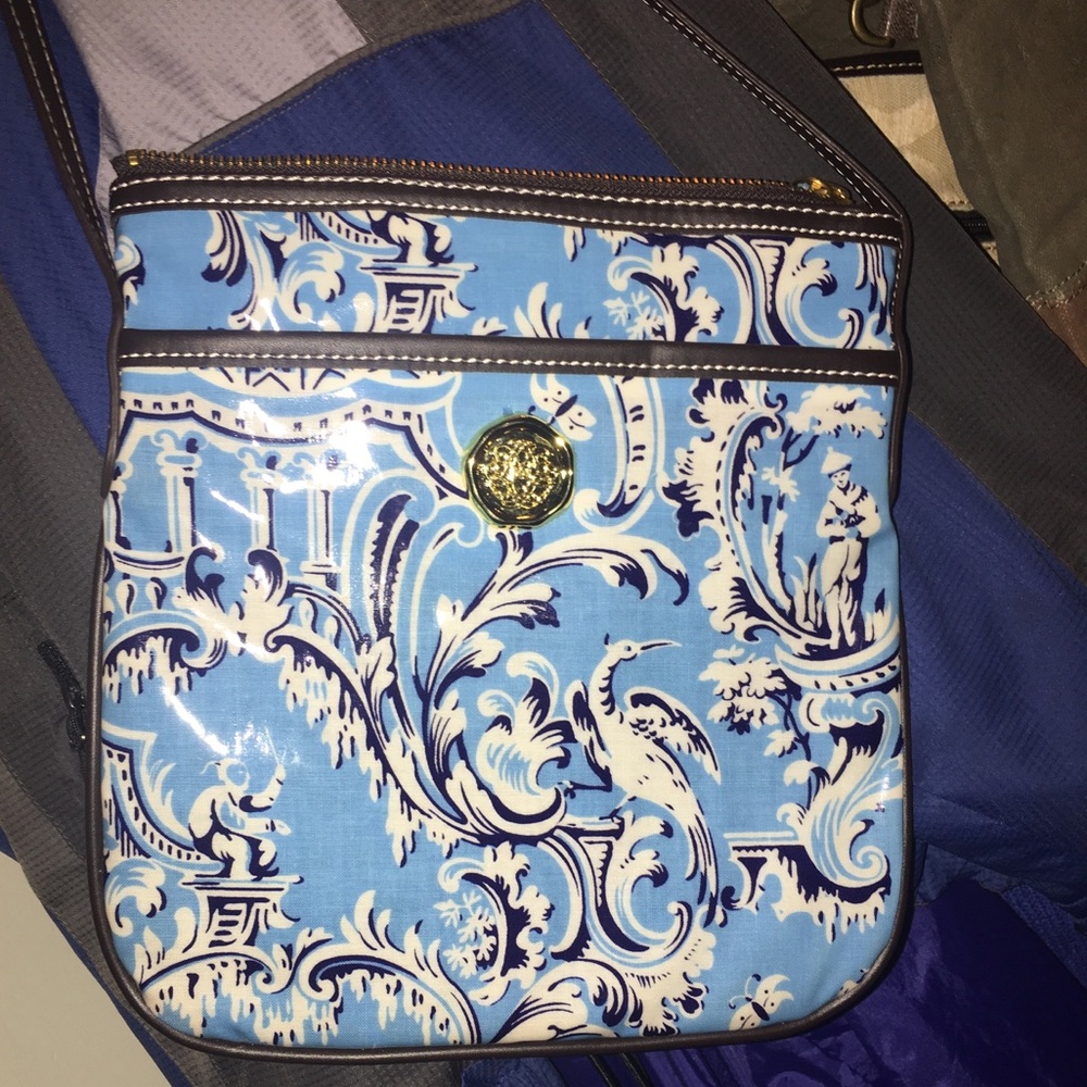 Crossbody with adjustable straps